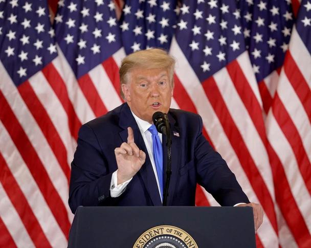 Америка в огне! Звездные сторонники Байдена недовольны тем, что Трамп стремительно набирает очки