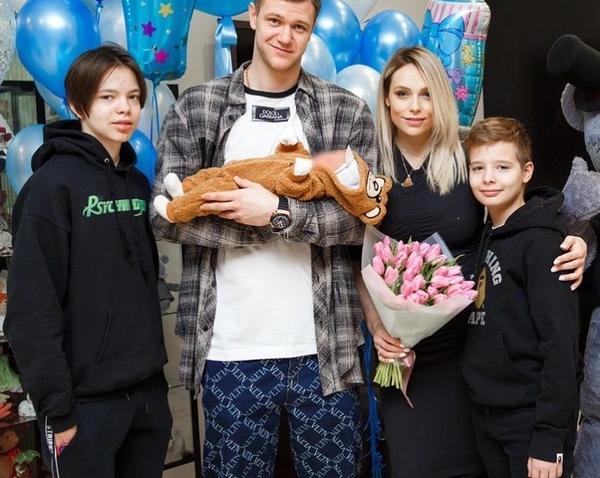 Андрей и Марина Зубковы «раскрыли тайну рождения» сына